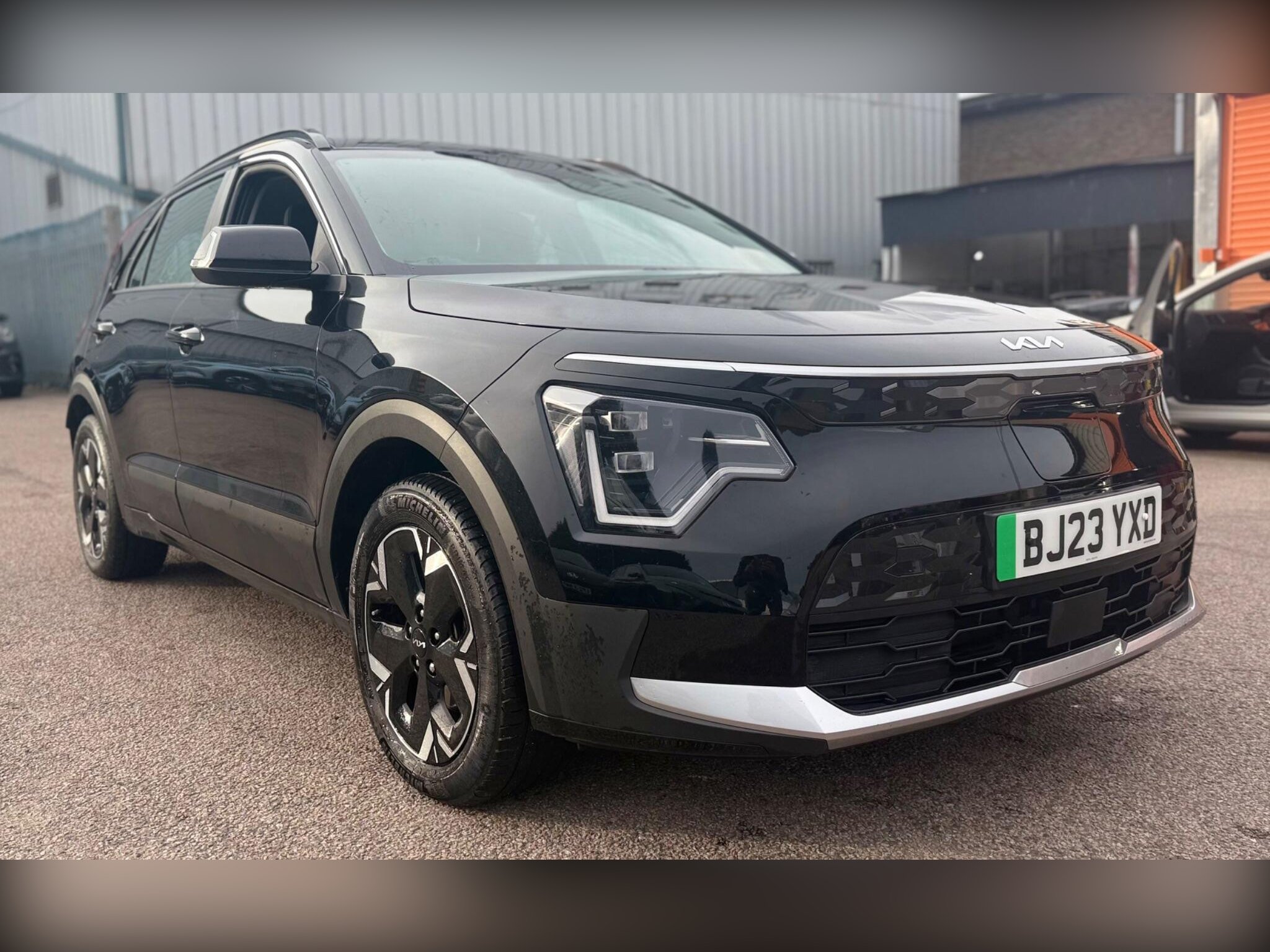 2023 KIA NIRO